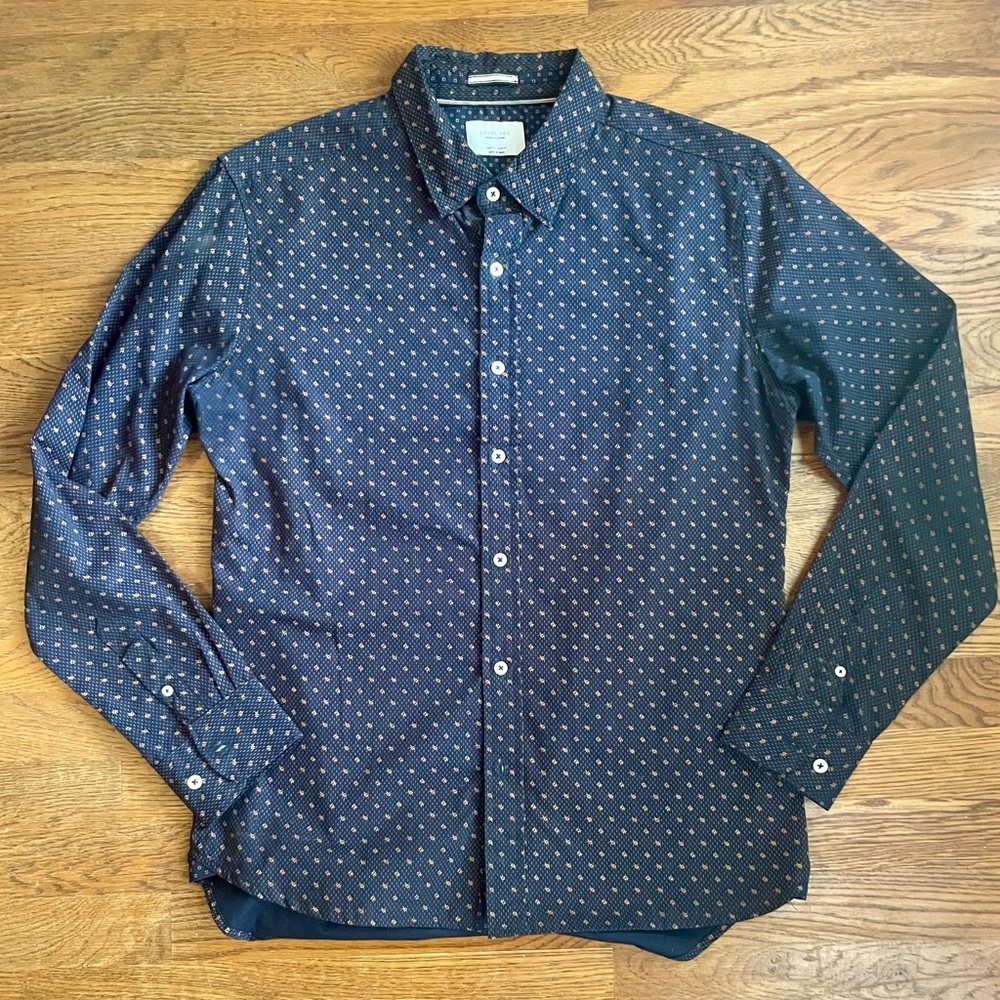 Level Ten button down shirt